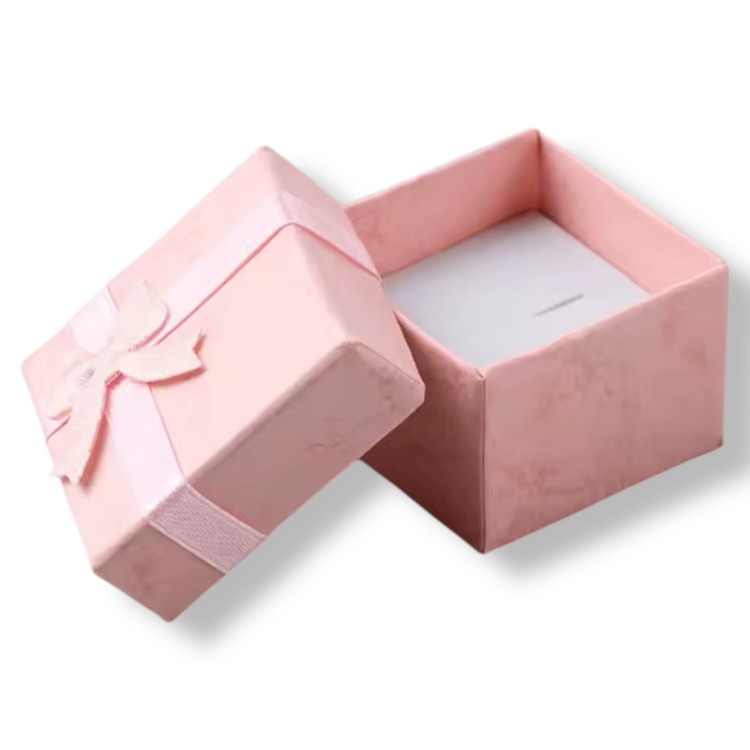 Pudełko ozdobne na biżuterię