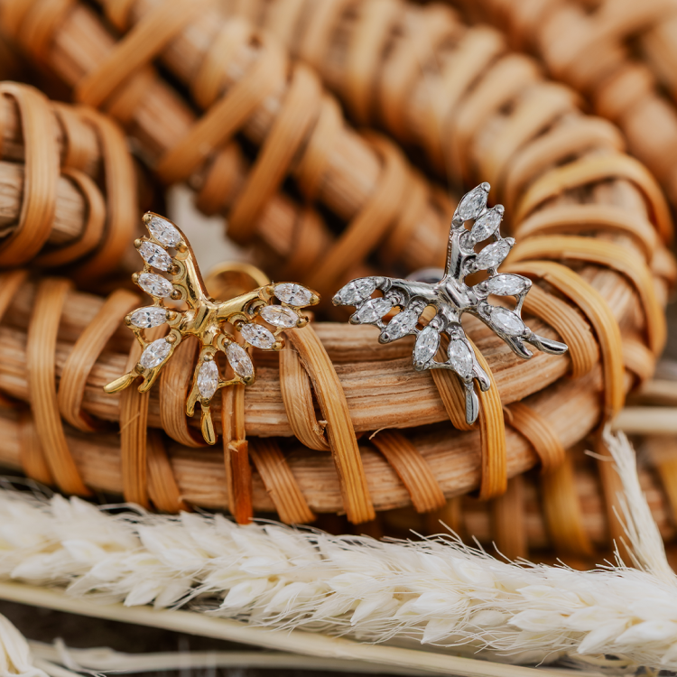 Tytanowy  labret z motylkiem i cyrkoniami