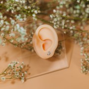Tytanowy labret księżyc z cyrkoniami