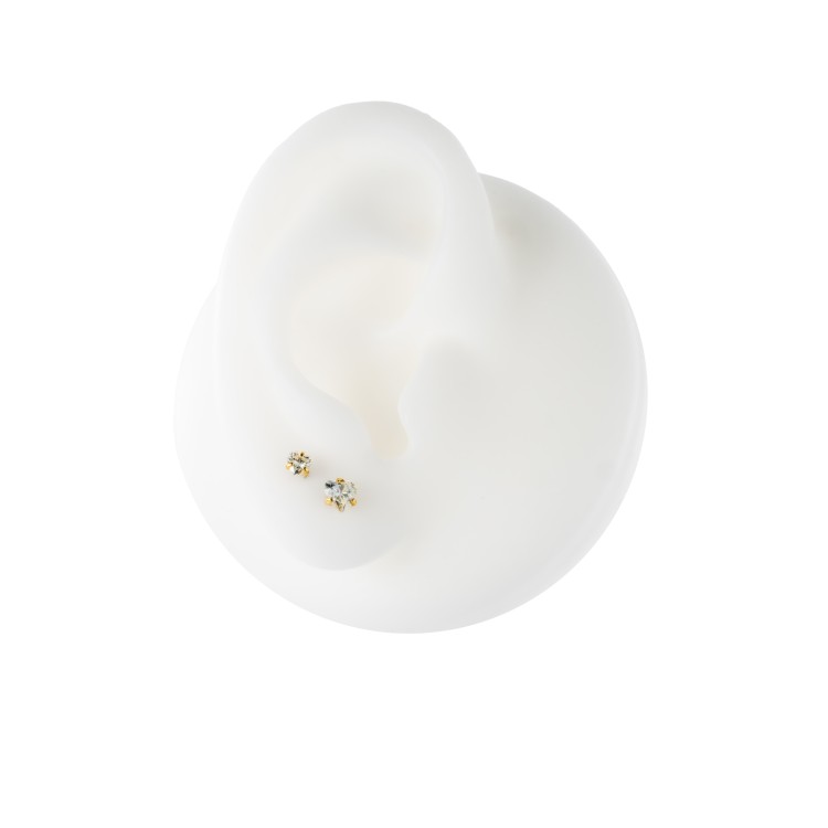 Tytanowy labret kamieniem moissanite w kształcie serca